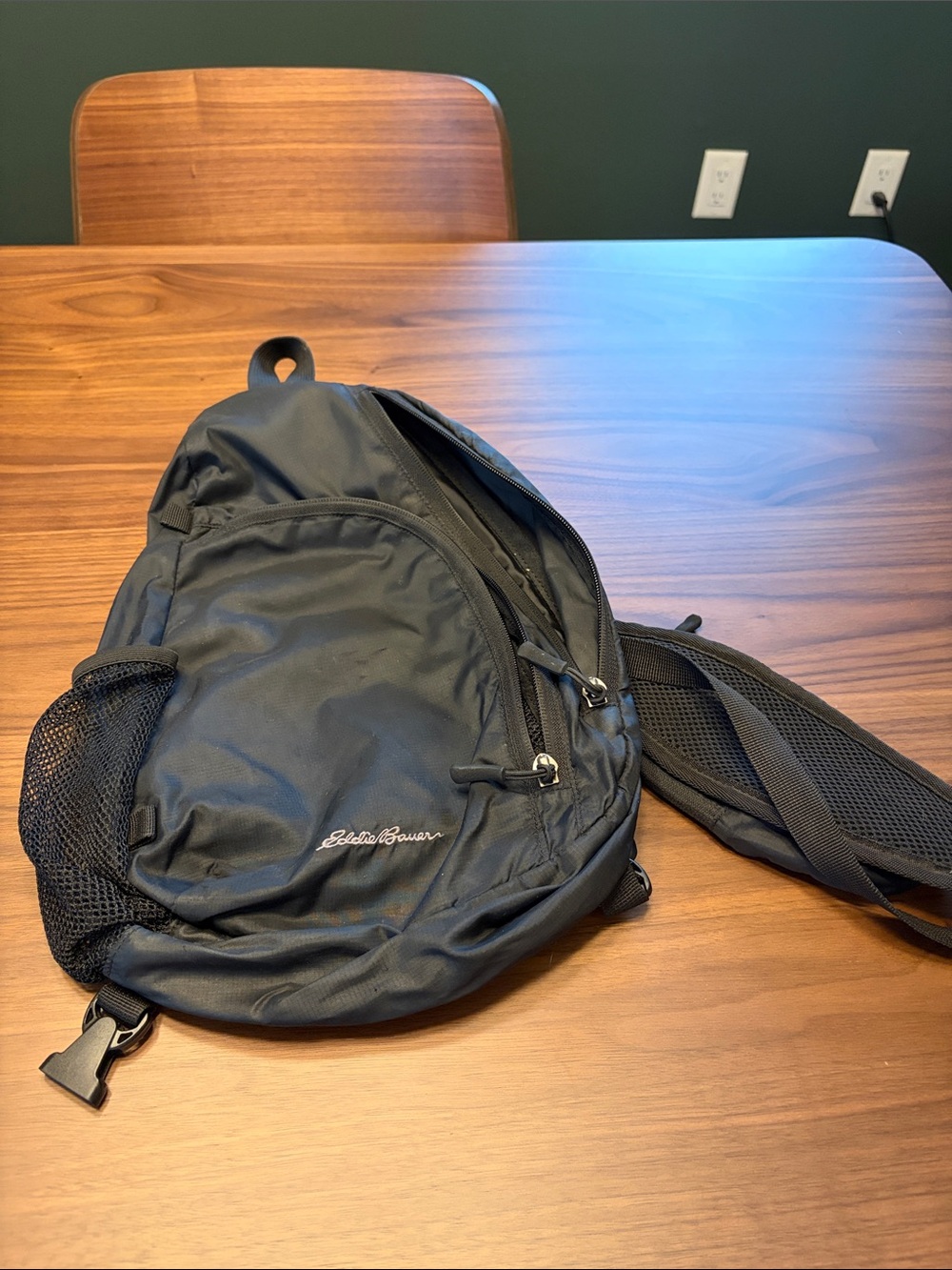 Eddie Bauer Black One-Shoulder Sling Pack
